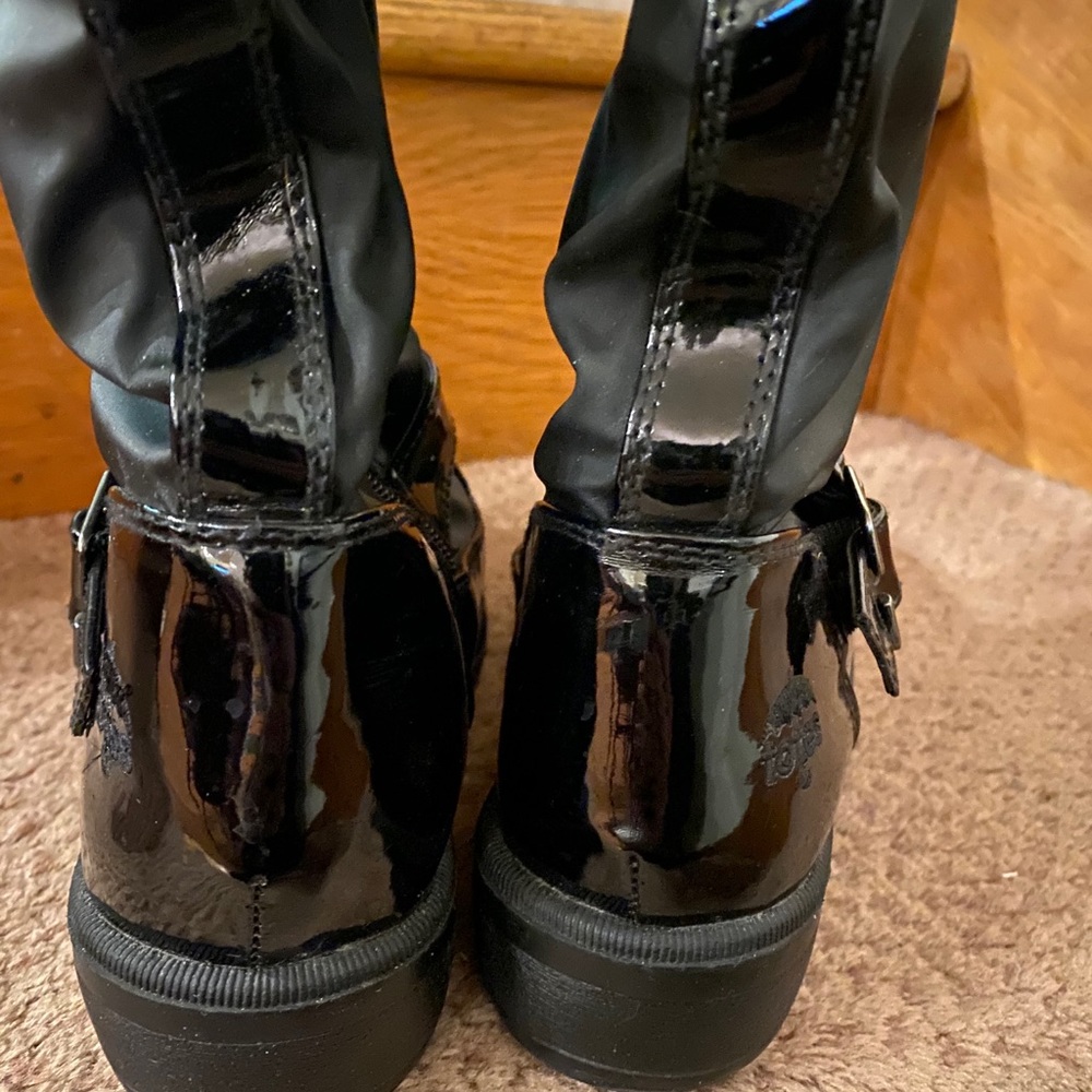 Totes women’s rain boots sz 7